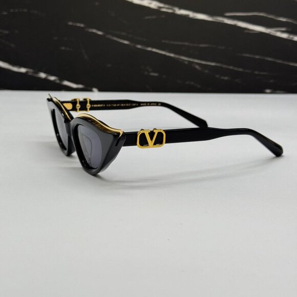 NEW VALENTINO V-GOLDCUT-II  BLACK WOMEN VALENTINO SUNGLASSES VLS-114A main image 5